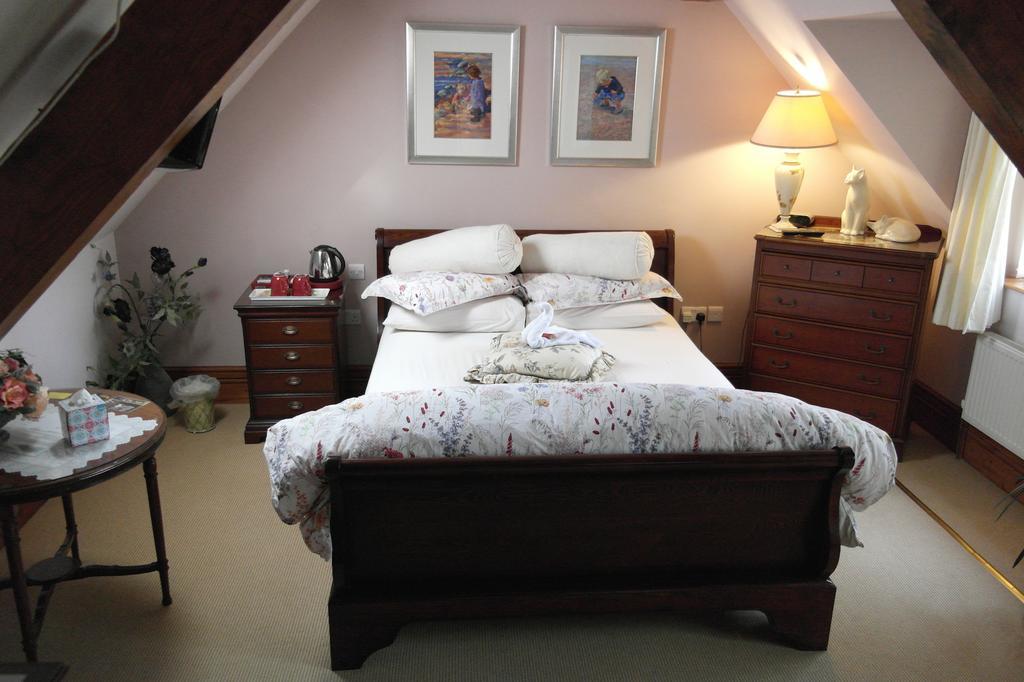 Hotel Little Red Rooster Rest à Tenby Chambre photo