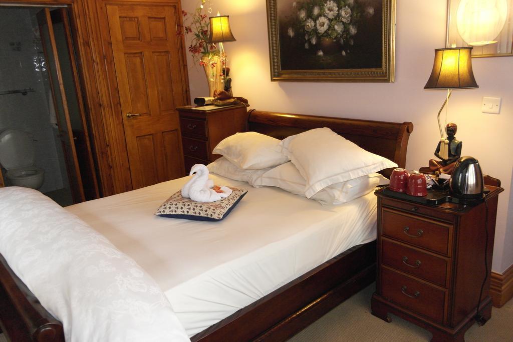 Hotel Little Red Rooster Rest à Tenby Chambre photo